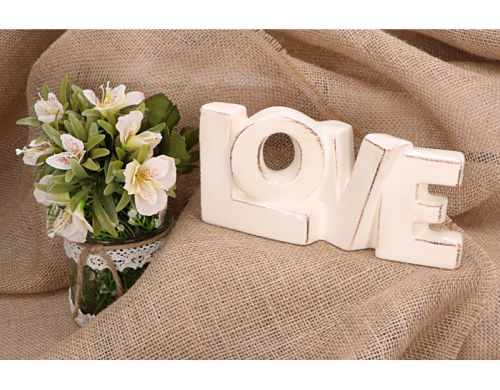 Napis_LOVE_(P)_2D_0001_large.png