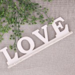 Napis LOVE drewniany Biel 26 cm