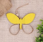 Motyl zawieszka drewniana żółty 7cm