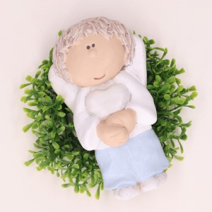 Figurka anioł plakietka mała chłopiec niebieski 19cm