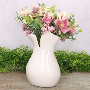 Wazon "Tulipan" ceramiczny ecru 19cm