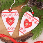 Zawieszka czerwono-biała serce 10,5cm 2szt