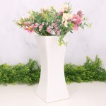 Wazon ceramiczny biały szkliwiony "Kwadrat wklęsły"  24cm 