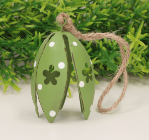 Zawieszka metalowa kwiatek zielony 8cm