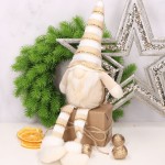 Skrzat gnom siedzący świecący nos brązowozłoty chłopiec 45cm