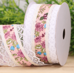 Wstążka z koronką w kwiaty 4cm