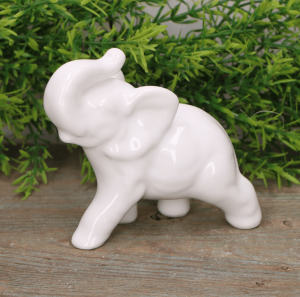 Słoń "biegnący mały" szkliwiony biały 10cm
