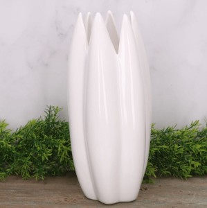 Wazon ceramiczny "Korona" szkliwo białe 30cm 