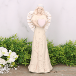 Anioł aniołek gipsowy z sercem kremowy 22cm 