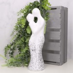 Akt "Para średnia" biel ceramiczny dekor srebro 32 cm