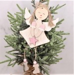 Drewniana zawieszka na choinkę aniołek różowy 21cm
