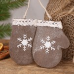 Szare drewniane rękawiczki zawieszka 9cm