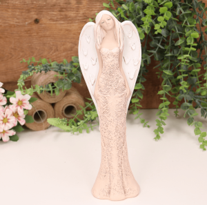 Aniołek ślubny w zdobionej sukni brzoskwiniowy 26cm    