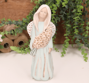 Aniołek dziewczynka z bzem 23cm zielony