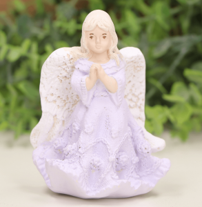 Aniołek figurka 10cm fioletowy