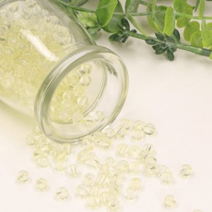 Koraliki małe kremowe 0,5 cm 50g  