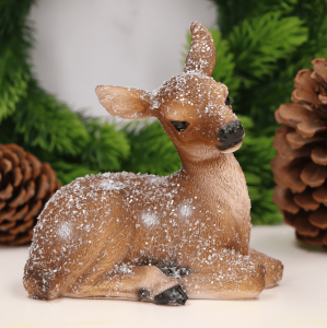 Sarenka leżąca, kolor naturalny, ośnieżona 13 cm mix wzorów 1szt.