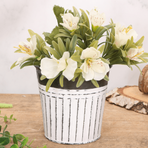 Osłonka doniczka metalowa szaro-biała w paski 12cm