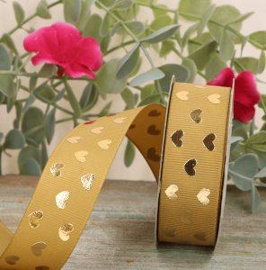 Tasiemka wstążka dekoracyjna w serduszka 2.5cm