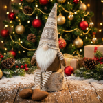 Skrzat zimowy z wiszącymi nogami 27 cm naturalny chłopiec