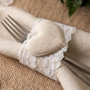 Serwetnik materiałowy z sercem koronka ślub komunia beż 1szt 