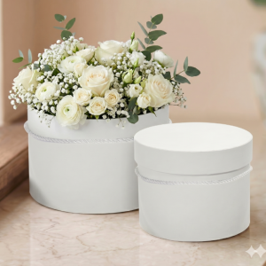 Komplet 2 pudełek białych okrągłych ze sznurkiem 17x13cm, 15x11cm