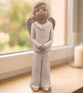 Anioł gipsowy chłopiec 27cm