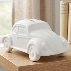 Figurka ceramiczna skarbonka garbus biel 24x9cm