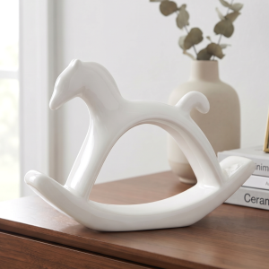 Koń na biegunach figurka szkliwiona ceramiczna 13cm