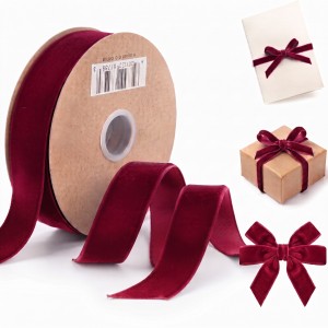 Wstążka welurowa 1,5 cm x 10 y – kolor jasne bordo